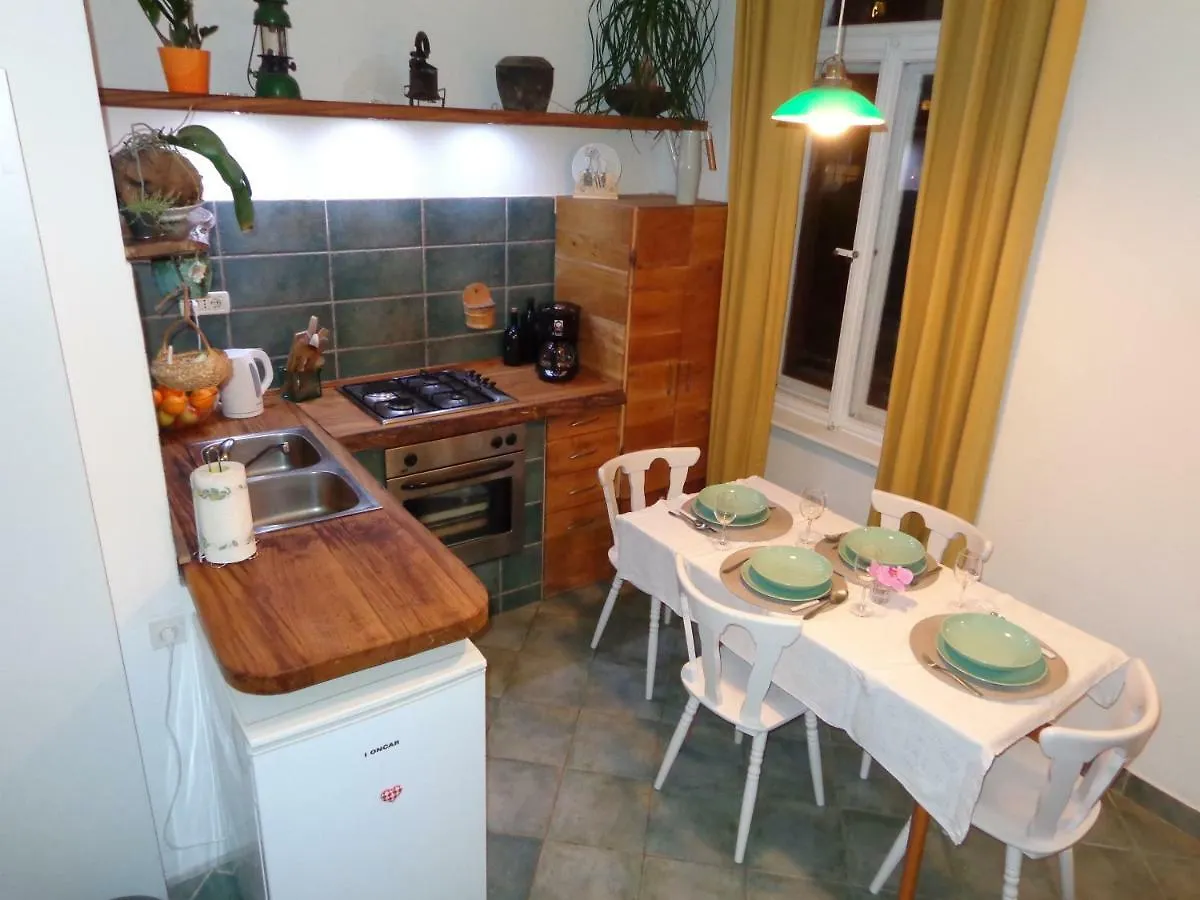 Central Apartment With Beautiful Sea View Opatija