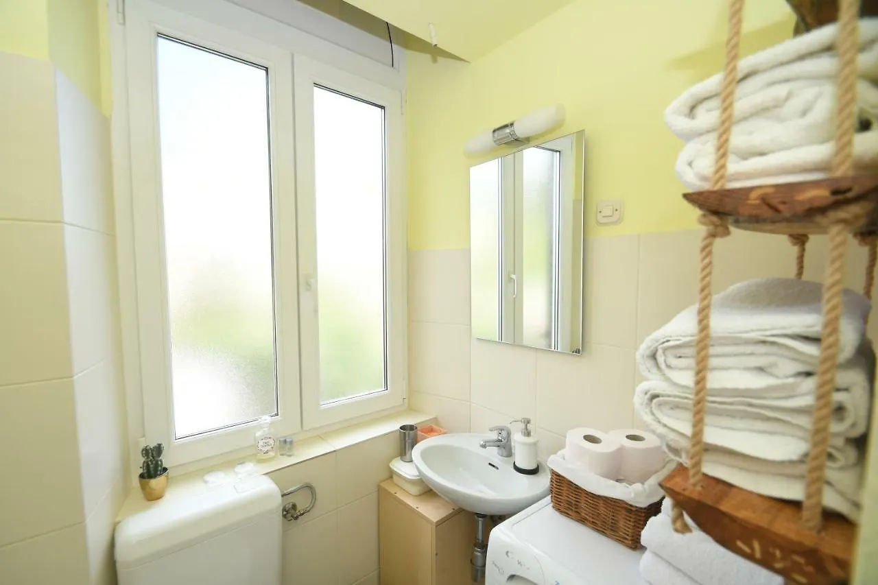 Central Apartment With Beautiful Sea View Opatija