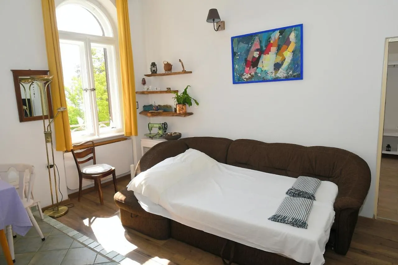 Central apartment with beautiful sea view Opatija Croatie